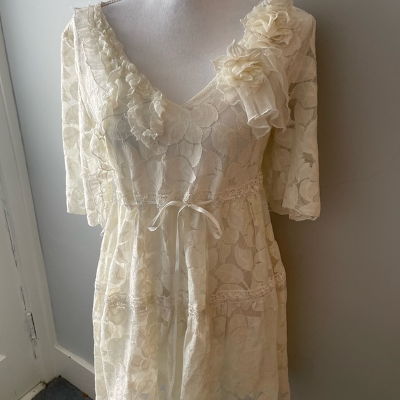 Dresses & Skirts - Cottagecore prairie boho lace and ruffled flowy mini summer dress